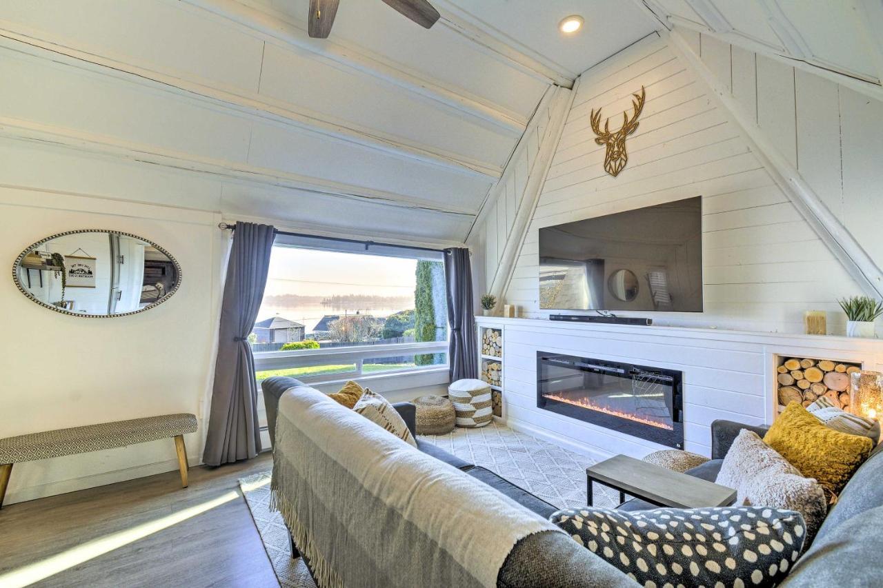 Puget Sound Cabin With Hot Tub And Water Views! Bremerton Dış mekan fotoğraf